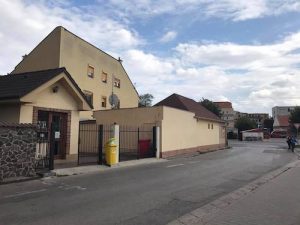 Jazyková škola Senec 1 Jazyková škola ZARAZ Budova - Jazyková škola ZARAZ - Pezinok